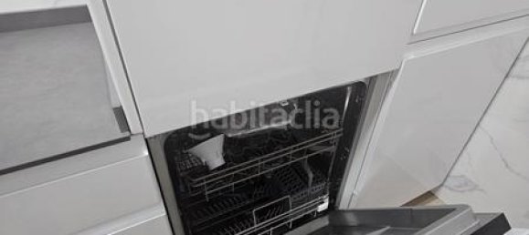 3 bedrooms Apartment in Esplugues de Llobregat, Spain No. 153883 4