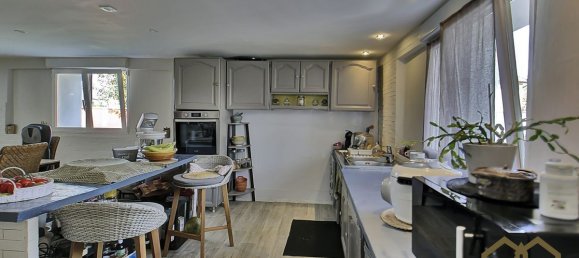 5 غرف نوم منزل في Saint-Romain-de-Jalionas, France رقم 335323 3