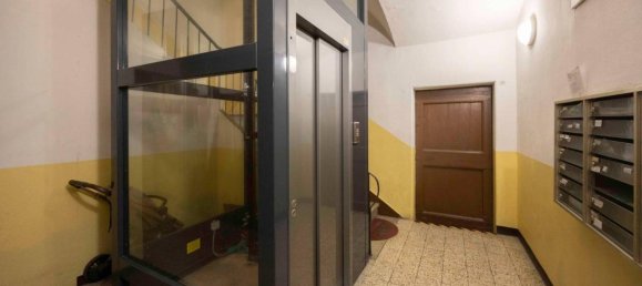 2 rooms Apartment in Bologna, Italy No. 38727 16