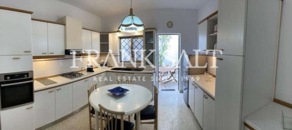 3 bedrooms House in Attard, Malta No. 8722 4