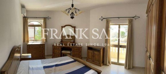 3 bedrooms House in Attard, Malta No. 8722 8