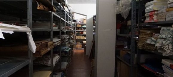 Entrepôt à Biella, Italy 285m² No. 159450 7