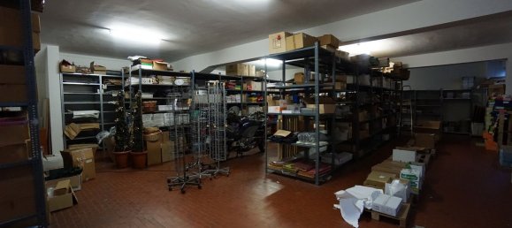 Entrepôt à Biella, Italy 285m² No. 159450 6