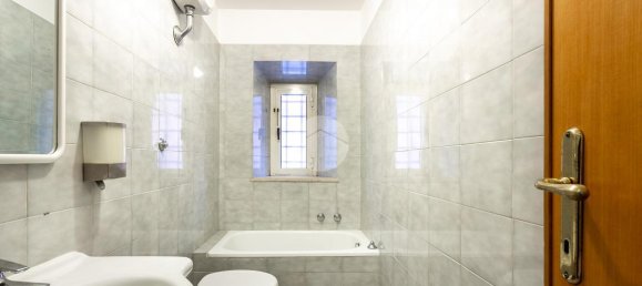 5 rooms Apartment in Rome, Italy No. 230898 33