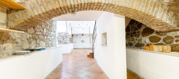 5 rooms Apartment in Rome, Italy No. 230898 9