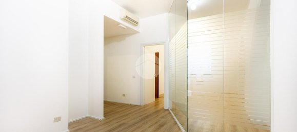 5 rooms Apartment in Rome, Italy No. 230898 14