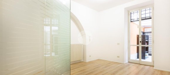 5 rooms Apartment in Rome, Italy No. 230898 17