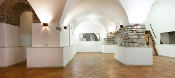 5 rooms Apartment in Rome, Italy No. 230898 8