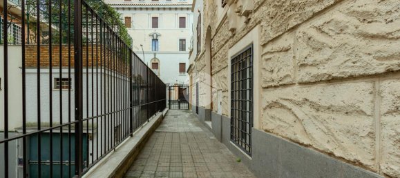 5 rooms Apartment in Rome, Italy No. 230898 22