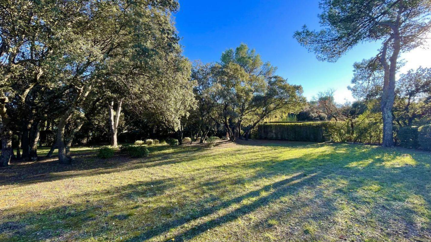 Villa de 3 dormitorios en Teyran, France No. 294446