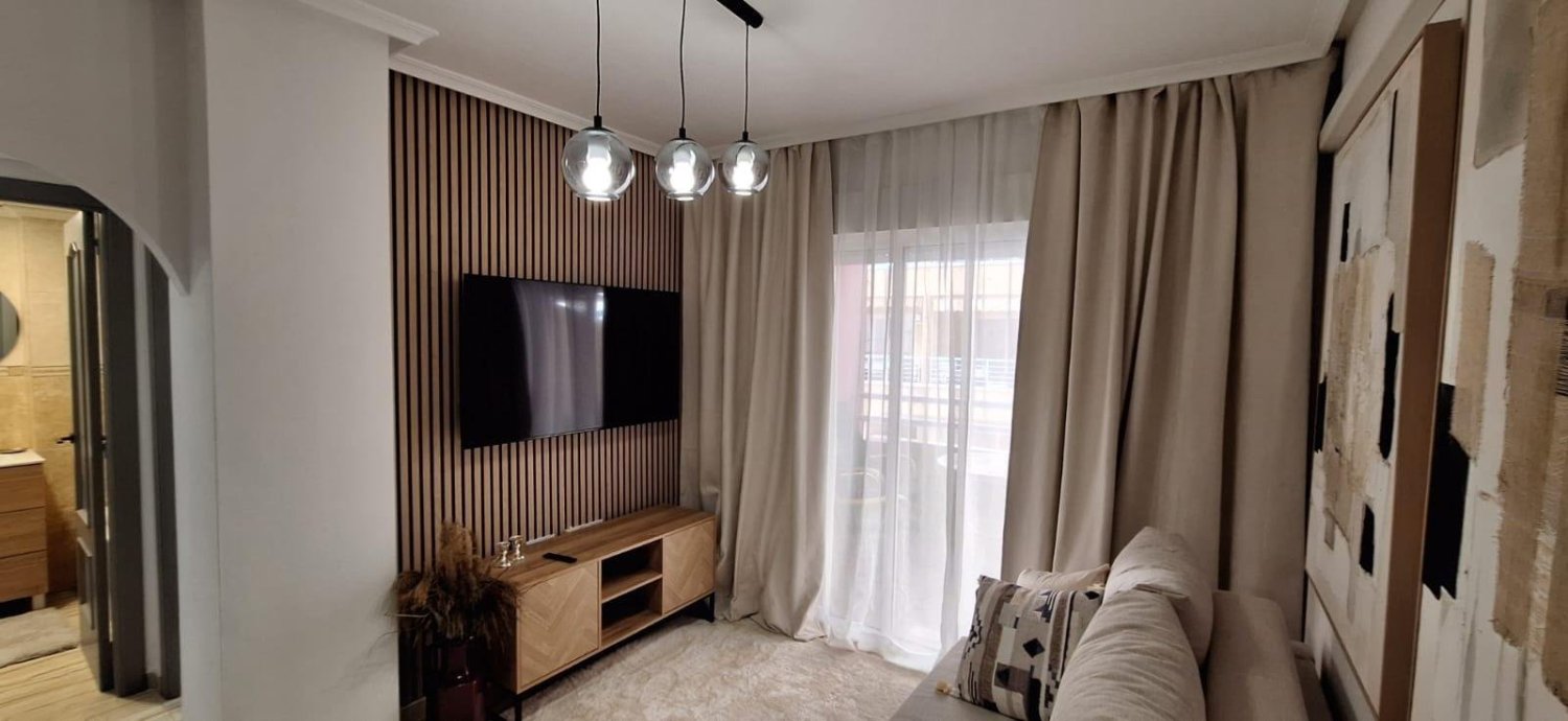 Apartamento de 2 dormitorios en Torrevieja, Spain No. 284128