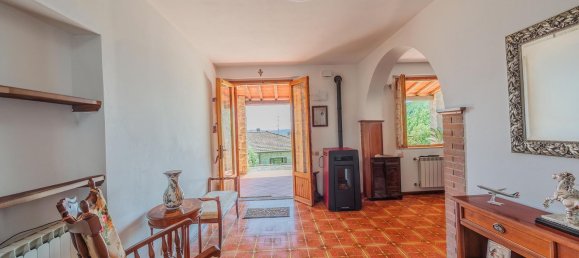 8 rooms Villa in Talla, Italy No. 83529 12