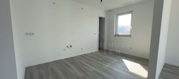 Дуплекс с 2 спальнями в Детмольд, Германия № 96467 3