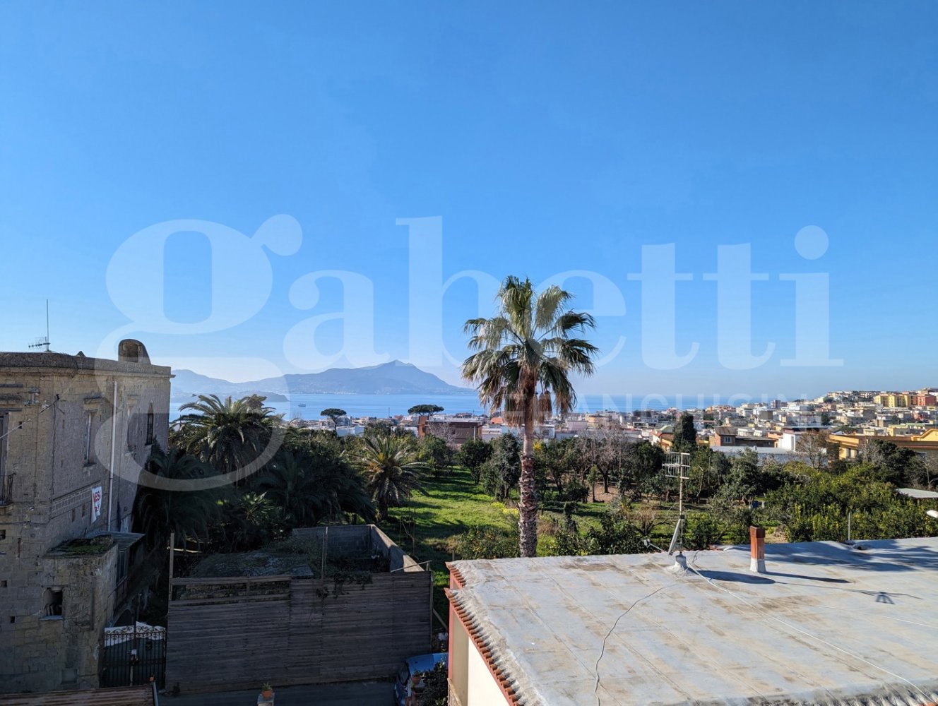 2 Schlafzimmer Haus in Bacoli, Italy, Nr. 58007