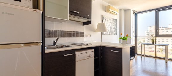 Dúplex de 1 dormitorio en Madrid, Spain No. 174862 8