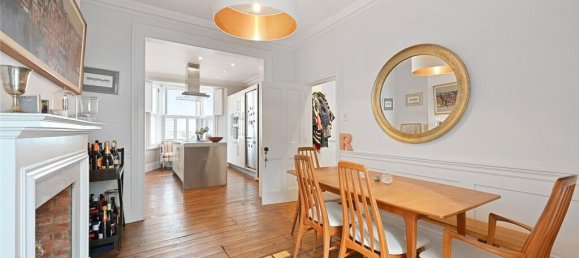 3 bedrooms House in London, United Kingdom No. 3831 2