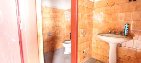2 rooms Commercial property in Cassano d'Adda, Italy No. 8282 4