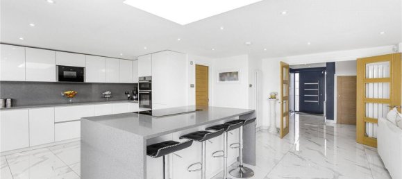 5 Schlafzimmer Haus in Cuffley, United Kingdom, Nr. 6528 2