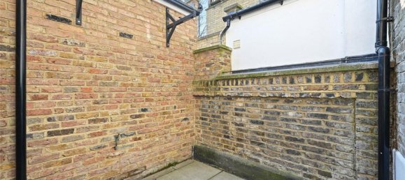 5 bedrooms House in London, United Kingdom No. 3828 26