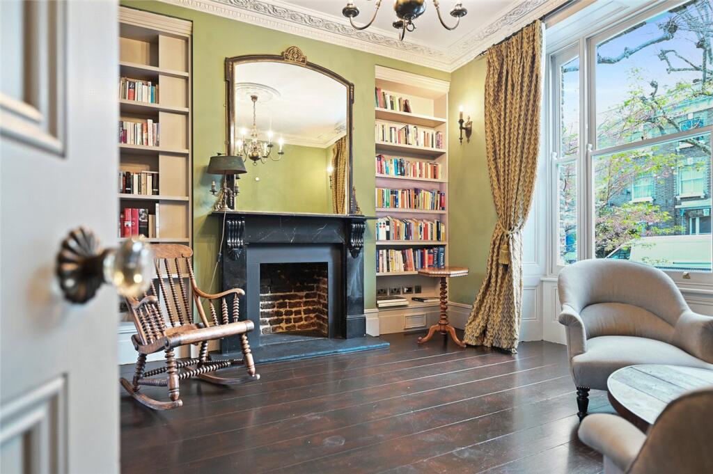 5 bedrooms House in London, United Kingdom No. 3828