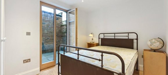 5 bedrooms House in London, United Kingdom No. 3828 25