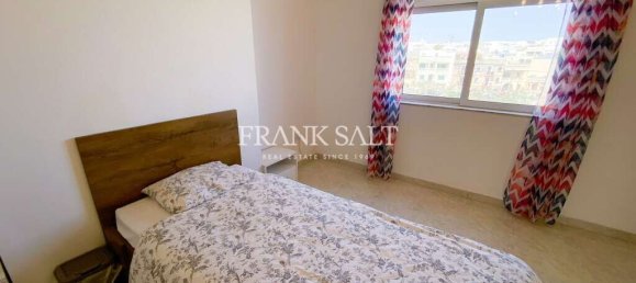 Вилла с 4 спальнями в Сент-Джулианс, Мальта № 8730 9