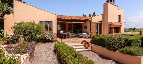 Вилла с 8 комнатами в Тарквиния, Италия № 258638 16