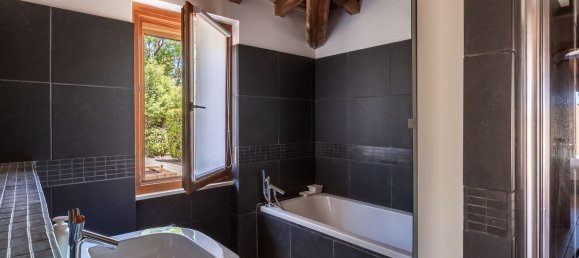 Вилла с 8 комнатами в Тарквиния, Италия № 258638 37