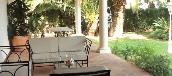 4 bedrooms Villa in Calpe, Spain No. 97541 4