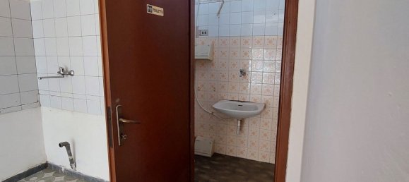 40m² Commercial property in Cagliari, Italy No. 325286 11