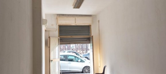 40m² Commercial property in Cagliari, Italy No. 325286 6