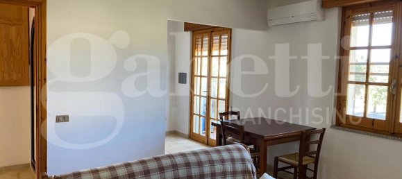 2-salle Appartement à Oristano, Italy No. 38130 3