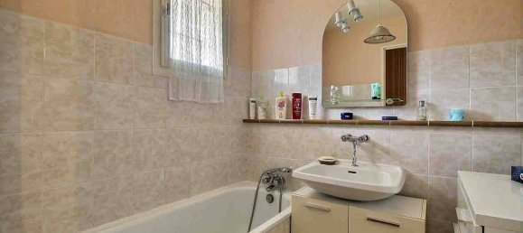 Дом с 3 спальнями в Эллян-сюр-Мильрон, Франция № 71395 9