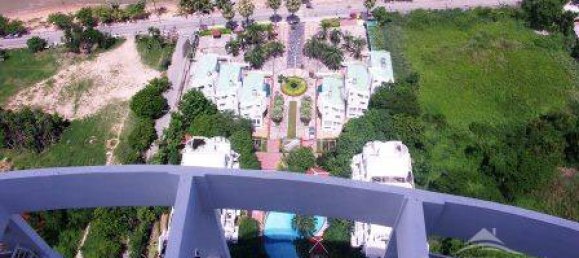 2 bedrooms Condo in Pattaya, Thailand No. 1411 2