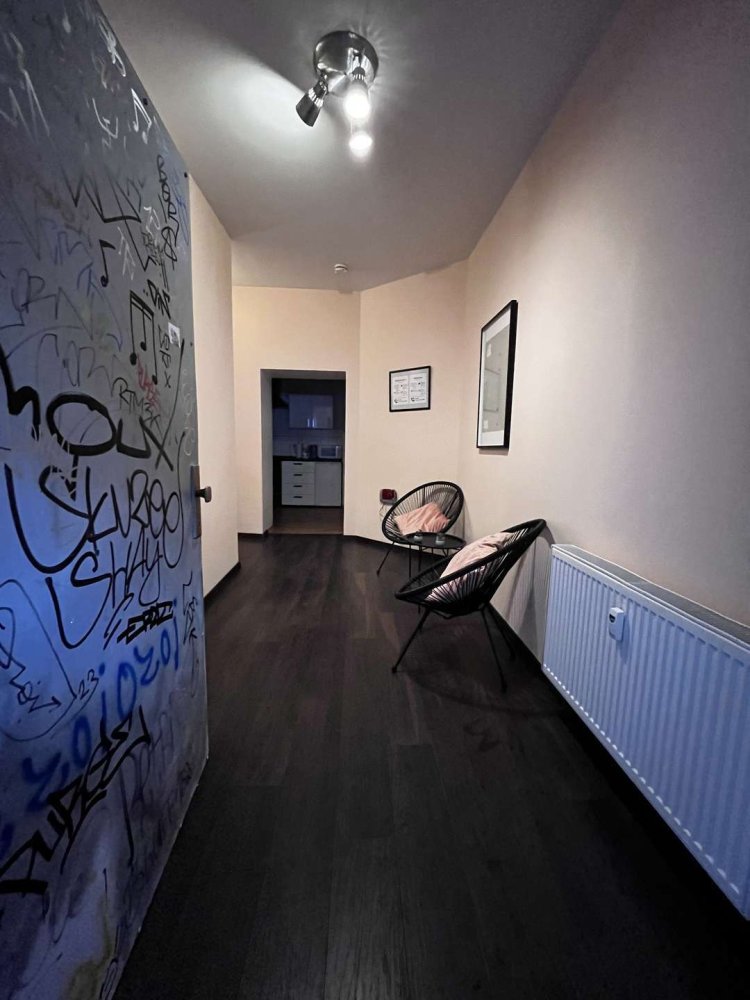 Propiedad comercial en Friedrichshain, Germany 64 m² No. 274444