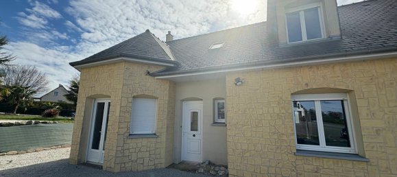 4 bedrooms House in Fougerolles-du-Plessis, France No. 95522 7