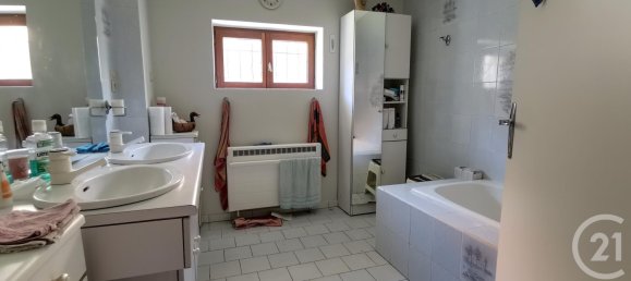 5 غرف نوم منزل في La Ferte-Saint-Cyr, France رقم 65707 10
