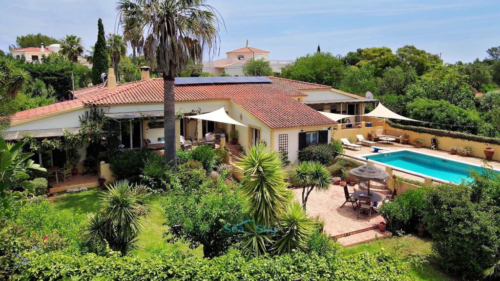 3 bedrooms Villa in Lagos, Portugal No. 321595