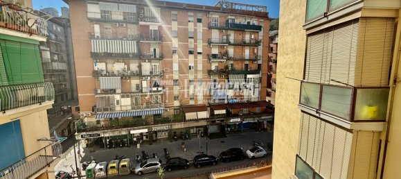 Apartamento de 4 divisões em Naples, Italy N.º 274466 4