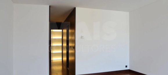 4 bedrooms Apartment in Lisbon, Portugal No. 80829 19