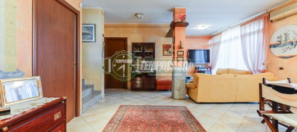 Villa de 5 divisões em Vignate, Italy N.º 63448 3