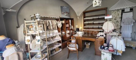 5غرفة بناية في Borgosesia, Italy رقم 333392 32