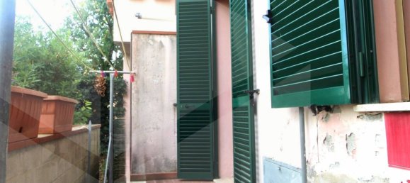 4 rooms House in Bientina, Italy No. 22782 24