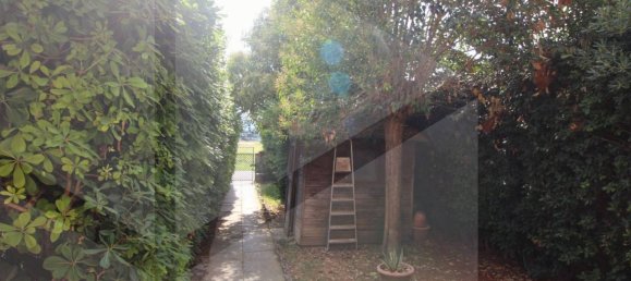 4 rooms House in Bientina, Italy No. 22782 25