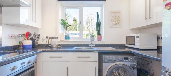 1 bedroom Apartment in London, United Kingdom No. 3608 7