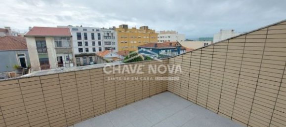 5 chambres Maison à Senhora da Hora, Portugal No. 128487 18