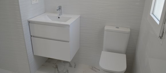 5 bedrooms Villa in Pinoso, Spain No. 10248 5