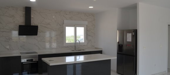 5 bedrooms Villa in Pinoso, Spain No. 10248 11