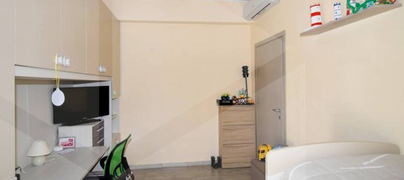 Apartamento de 3 divisões em Parabiago, Italy N.º 29880 14