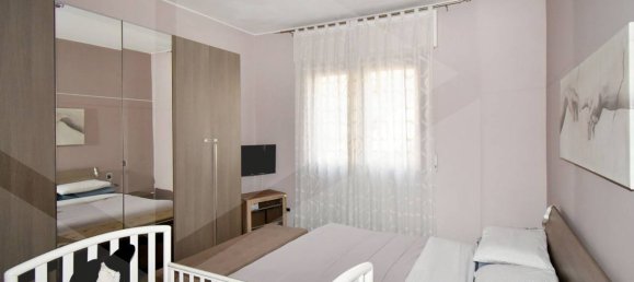 Apartamento de 3 divisões em Parabiago, Italy N.º 29880 16